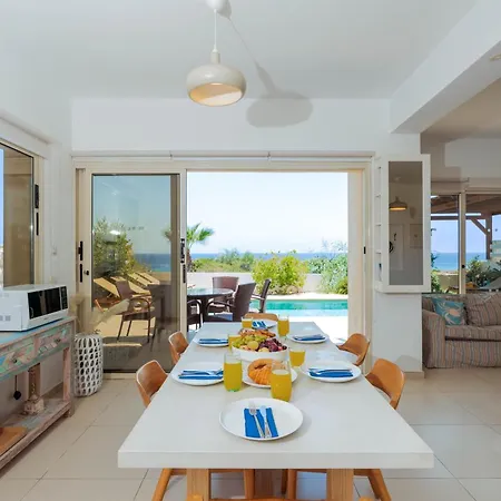 Artisan Seafront - Escape *