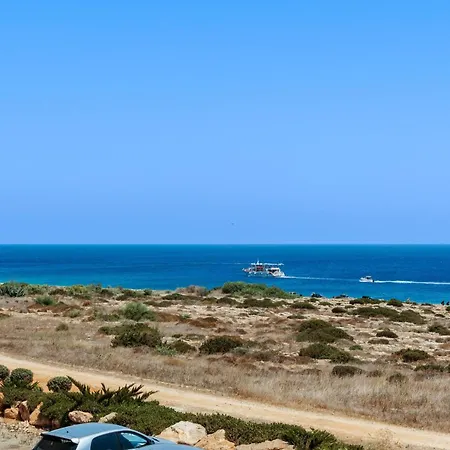 Artisan Seafront - Escape *